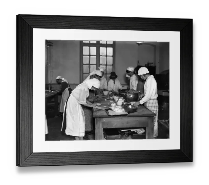 Framed Print : Lady chefs in the making at the LCC Technical Institute, Vincent Square, London Framed Print : Lady chefs in the making at the LCC Technical Institute, Vincent Square, London