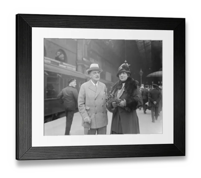 Framed Print : Mme Hilda Roosevelt, niece of the late Theodore Roosevelt, arrived at Victoria Station Framed Print : Mme Hilda Roosevelt, niece of the late Theodore Roosevelt, arrived at Victoria Station