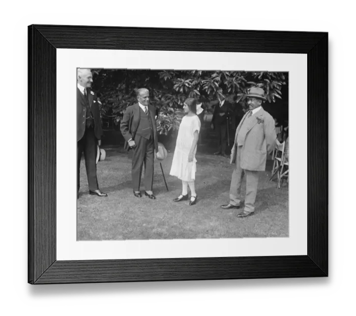 Framed Print : Maharajah Gaekwar of Barodas garden party at Watford The Maharajah chatting to Framed Print : Maharajah Gaekwar of Barodas garden party at Watford The Maharajah chatting to
