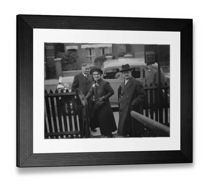 Framed Print : Lord Horder and Mrs Everard Hesketh. 1938 Framed Print : Lord Horder and Mrs Everard Hesketh. 1938