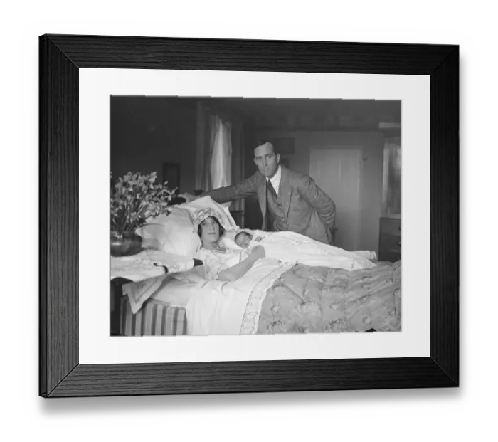 Framed Print : Dr Marie Stopes baby. A son was born to Mr and Mrs A V Roe on March 27th. Mrs Framed Print : Dr Marie Stopes baby. A son was born to Mr and Mrs A V Roe on March 27th. Mrs