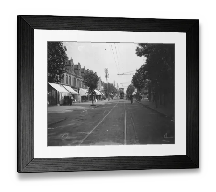 Framed Print : A view down The Broadway, Bexleyheath, Kent Framed Print : A view down The Broadway, Bexleyheath, Kent