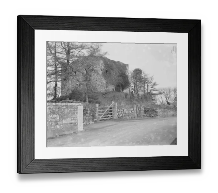 Framed Print : Lydford Castle commanding a strategic view over much of the surrounding countryside Framed Print : Lydford Castle commanding a strategic view over much of the surrounding countryside