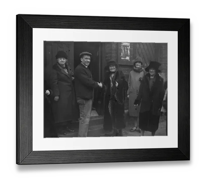 Framed Print : Mrs Emmeline Pankhurst ( died 14 June 1928 ), adopted conservative candidate, for