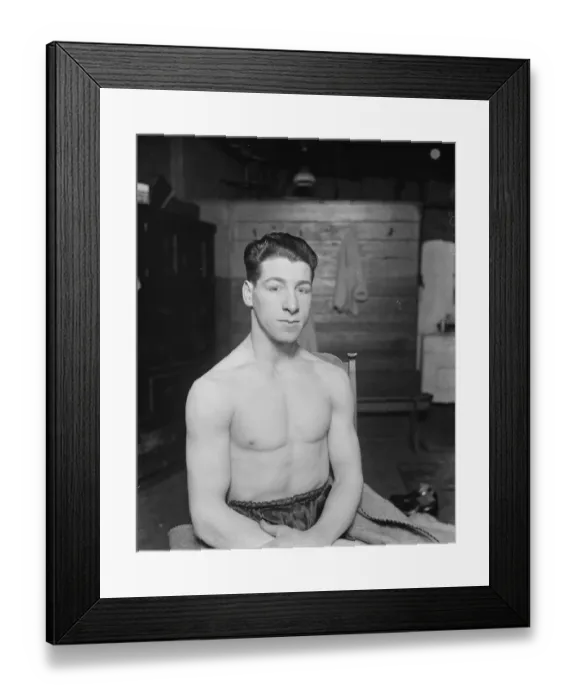 Framed Print : Well known boxers. Len Harvey. 1 February 1929