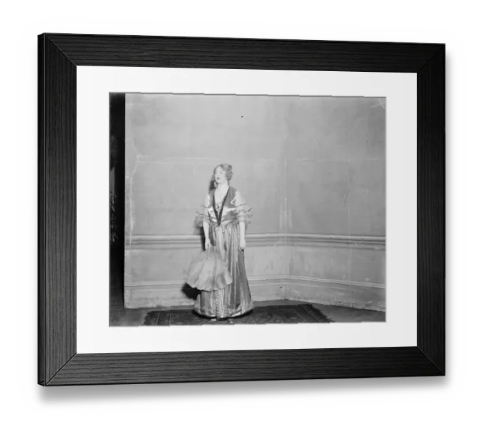 Framed Print : Cathreen Morland. Catherine Countess of Westmorland photographed at the London Coliseum Framed Print : Cathreen Morland. Catherine Countess of Westmorland photographed at the London Coliseum