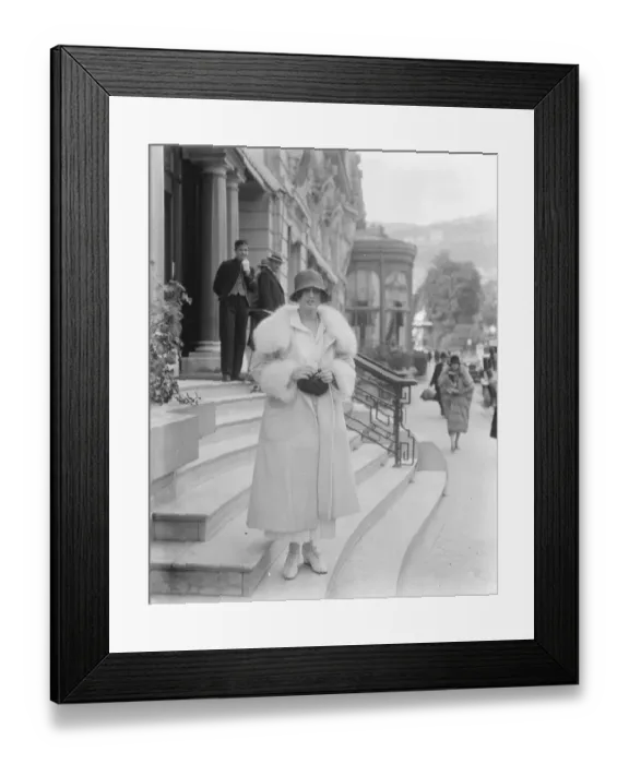 Framed Print : Society on the riviera. Countess Poulett at Nice. 29 February 1924 Framed Print : Society on the riviera. Countess Poulett at Nice. 29 February 1924