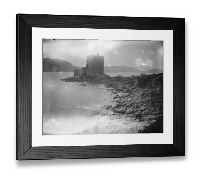 Framed Print : Cromwells Castle, Tresco in the Scilly Isles. 1923 Framed Print : Cromwells Castle, Tresco in the Scilly Isles. 1923