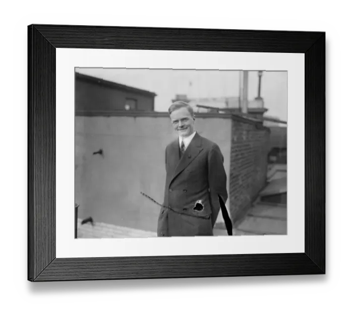 Framed Print : Picture wizard of the Ether. Captain R C Ranger, who has arrived in England with