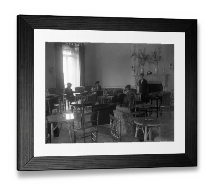 Framed Print : The Forum Club, 6 Grosvenor Place, London. The lounge Framed Print : The Forum Club, 6 Grosvenor Place, London. The lounge