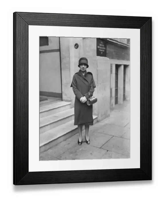 Framed Print : Miss Anita Loos ( Mrs John Emerson ) Authoress of Gentlemen prefer Blondes Framed Print : Miss Anita Loos ( Mrs John Emerson ) Authoress of Gentlemen prefer Blondes