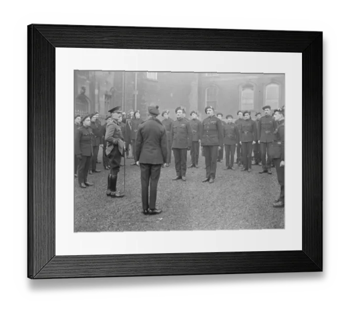 Framed Print : Historic Dublin Scenes. Provisional Government of Southern Ireland takes over control Framed Print : Historic Dublin Scenes. Provisional Government of Southern Ireland takes over control