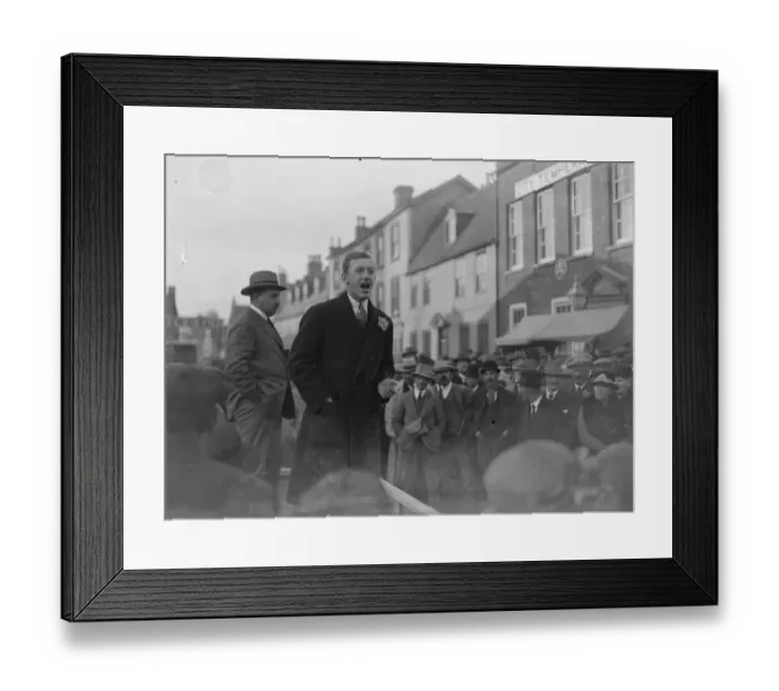 Framed Print : General Election, October 1924 Sir H Lucas Tooth, Conservative candidate for