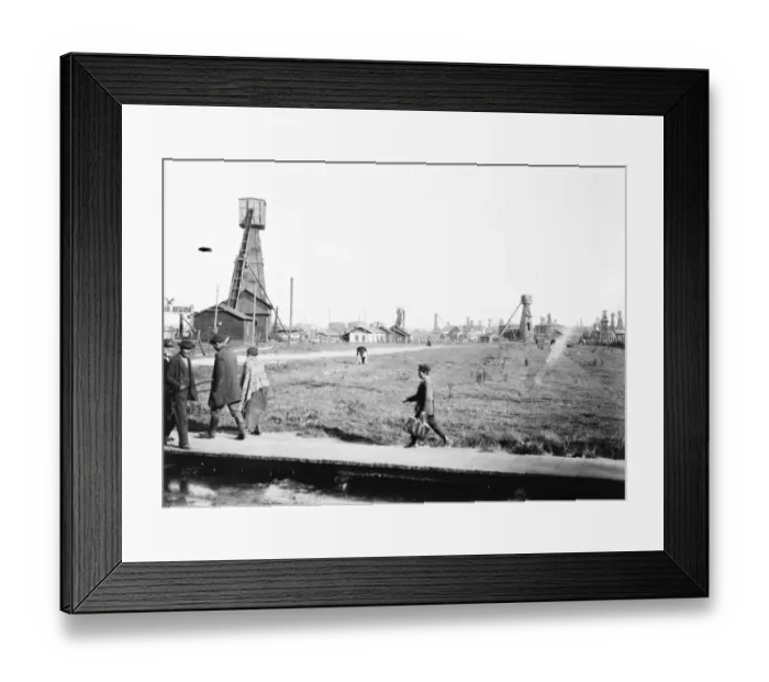 Framed Print : Barowslav, Galicia. The great oil wells at Barowslav. 24 October 1921 Framed Print : Barowslav, Galicia. The great oil wells at Barowslav. 24 October 1921