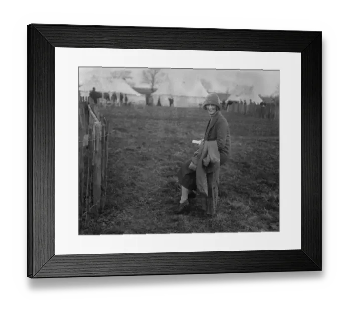 Framed Print : Grafton hunt point to point races at Pattishall, near Northampton. Hon Mrs Roland Cubit Framed Print : Grafton hunt point to point races at Pattishall, near Northampton. Hon Mrs Roland Cubit