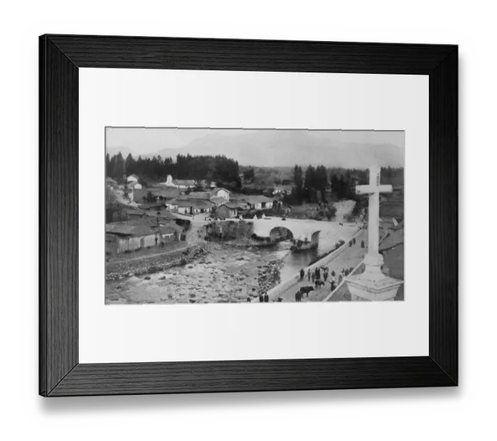 Framed Print : The volcanoTunguragua in Ecudor pours white hot stones on the South American CIty