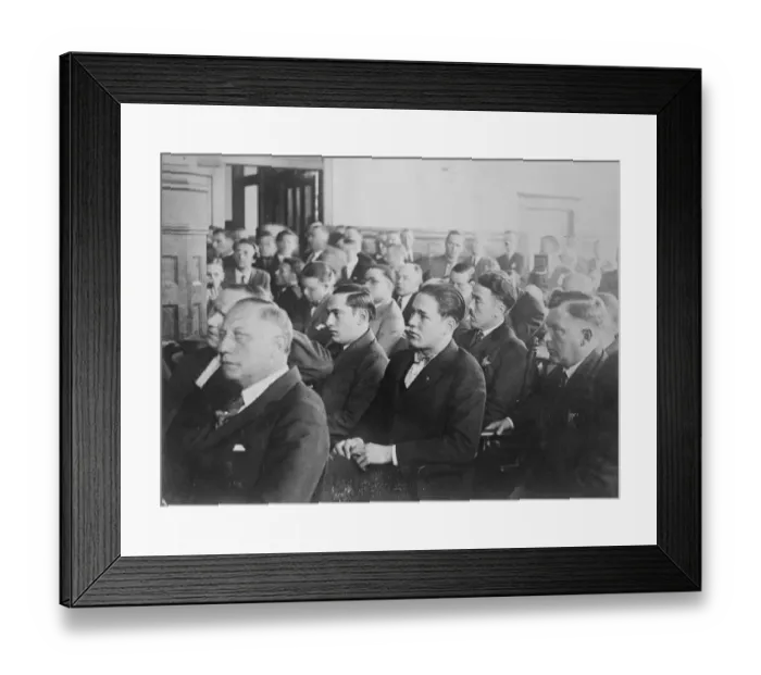 Framed Print : Leopold and Loeb murder court scenes as sentence is passed. Hundreds of people Framed Print : Leopold and Loeb murder court scenes as sentence is passed. Hundreds of people