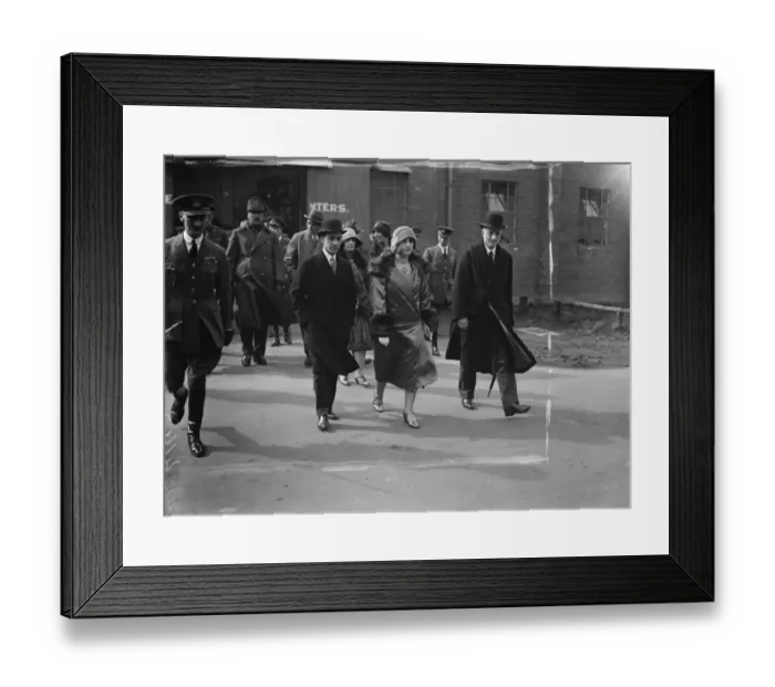 Framed Print : The King and Queen of Afghanistan at Halton. Her Majesty with Sir Samuel Hoare Framed Print : The King and Queen of Afghanistan at Halton. Her Majesty with Sir Samuel Hoare
