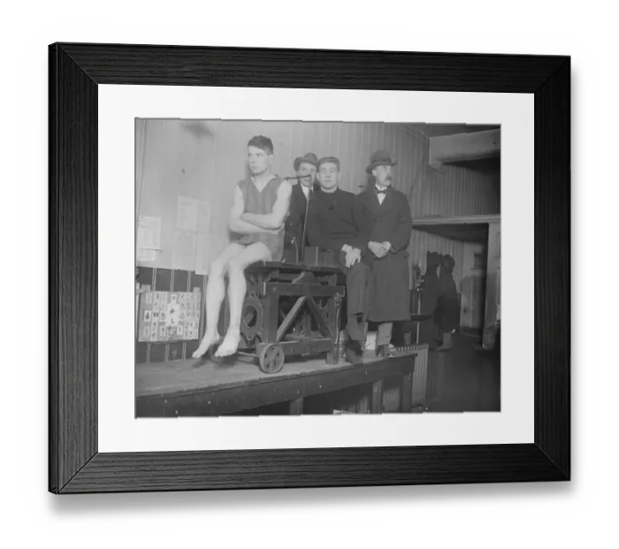 Framed Print : International boxing contest. Arthur Wyns of Belgium the featherweight champion of Europe Framed Print : International boxing contest. Arthur Wyns of Belgium the featherweight champion of Europe