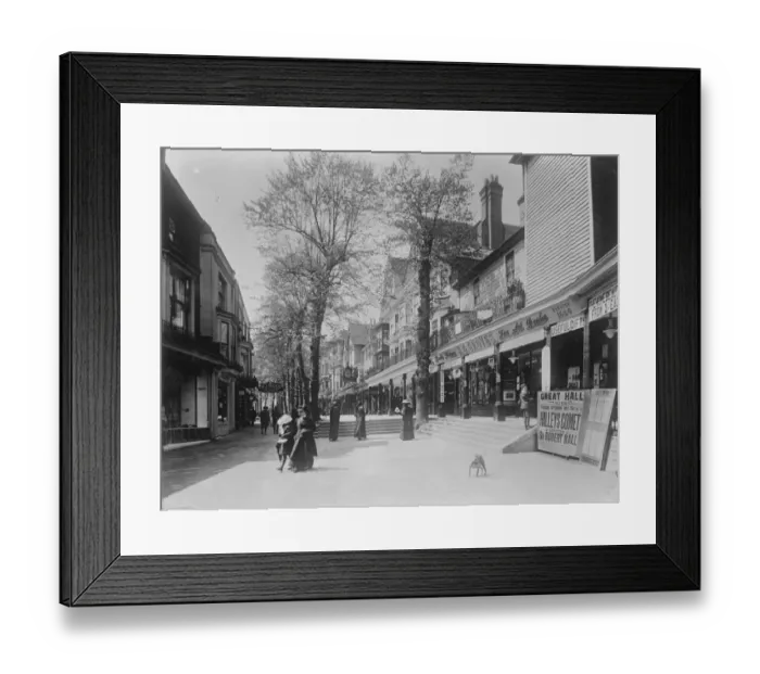 Framed Print : The Pantiles, Tunbridge Wells. 1 April 1922