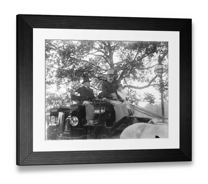 Framed Print : Coaching marathon. Sir Edward Stern, Bart, on his coach before starting from Hyde Park