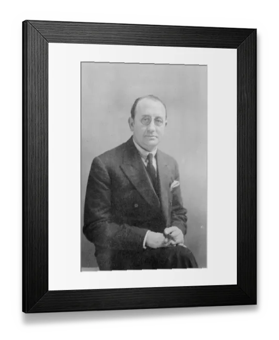 Framed Print : King and Queen to see the Flag Lieutenant at the Marble Arch Pavilion. Mr Maurice Elvey Framed Print : King and Queen to see the Flag Lieutenant at the Marble Arch Pavilion. Mr Maurice Elvey
