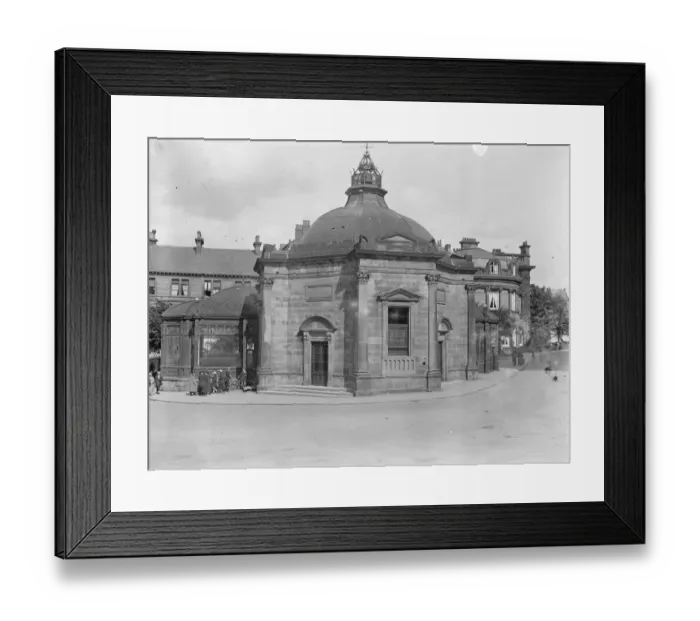 Framed Print : Taking the cure at Harrogate, Yorkshire. The Pump Room and Bath House 19 August 1922 Framed Print : Taking the cure at Harrogate, Yorkshire. The Pump Room and Bath House 19 August 1922