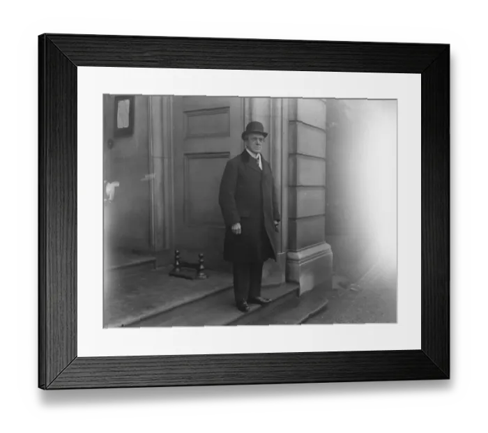 Framed Print : Admiral Sturdee as Magistrate Admiral Sir Frederick Sturdee was sworn in as a magistate Framed Print : Admiral Sturdee as Magistrate Admiral Sir Frederick Sturdee was sworn in as a magistate
