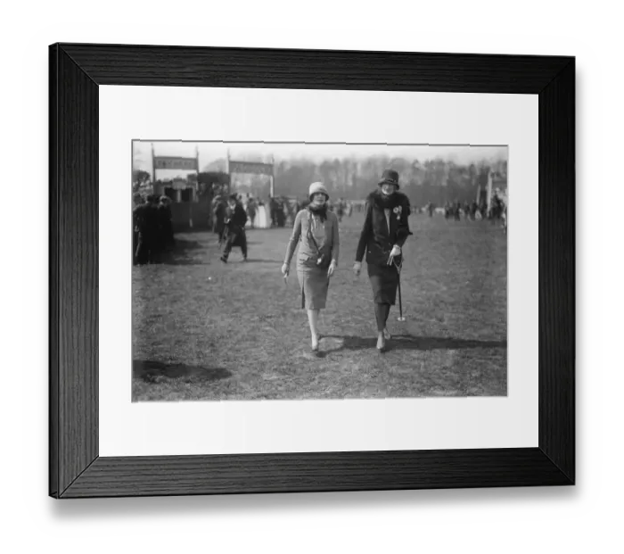 Framed Print : Society at Epsom races. Lady Chesham ( left ) and Hon Sylvia Portman. 19 April 1927 Framed Print : Society at Epsom races. Lady Chesham ( left ) and Hon Sylvia Portman. 19 April 1927