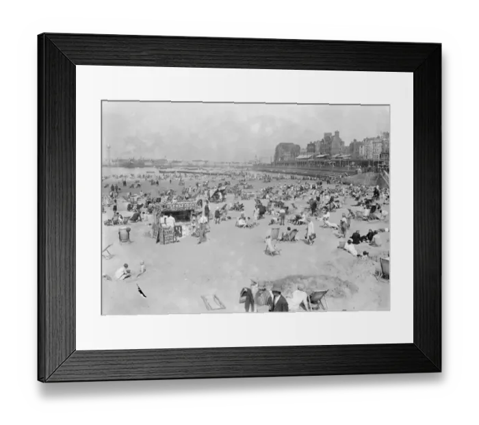 Framed Print : Margate. 27 August 1929 Framed Print : Margate. 27 August 1929