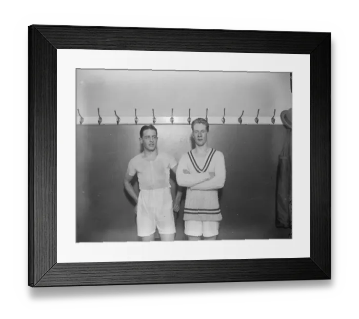 Framed Print : Varsity boxing. Oxford versus Cambridge. Welter weights; C A Nery, British School