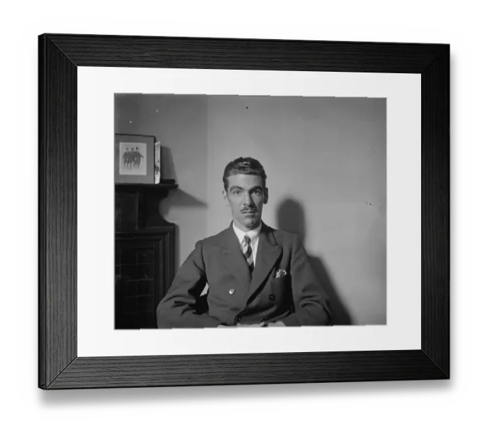 Framed Print : R V Walling ( Secretaryof the Institute of Journalists. ) SPL sitting 17 August Framed Print : R V Walling ( Secretaryof the Institute of Journalists. ) SPL sitting 17 August