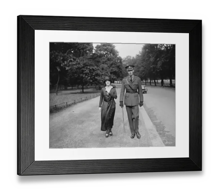 Framed Print : Miss Mabel Russell, the Heroine of London Pride, and her fiance, Lieutenant Framed Print : Miss Mabel Russell, the Heroine of London Pride, and her fiance, Lieutenant