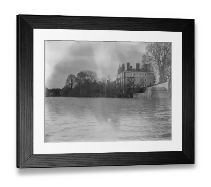 Framed Print : The Thames floods. Eton College recreation ground and one of the playing fields Framed Print : The Thames floods. Eton College recreation ground and one of the playing fields