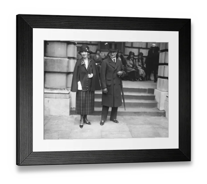 Framed Print : Private view day at the Royal Academy. Lord and Lady Reading. 30 April 1926 Framed Print : Private view day at the Royal Academy. Lord and Lady Reading. 30 April 1926
