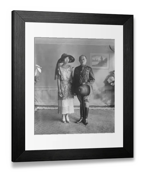 Framed Print : The late King of Siams tragic romance The late king of Siam and the present Dowager Queen Framed Print : The late King of Siams tragic romance The late king of Siam and the present Dowager Queen