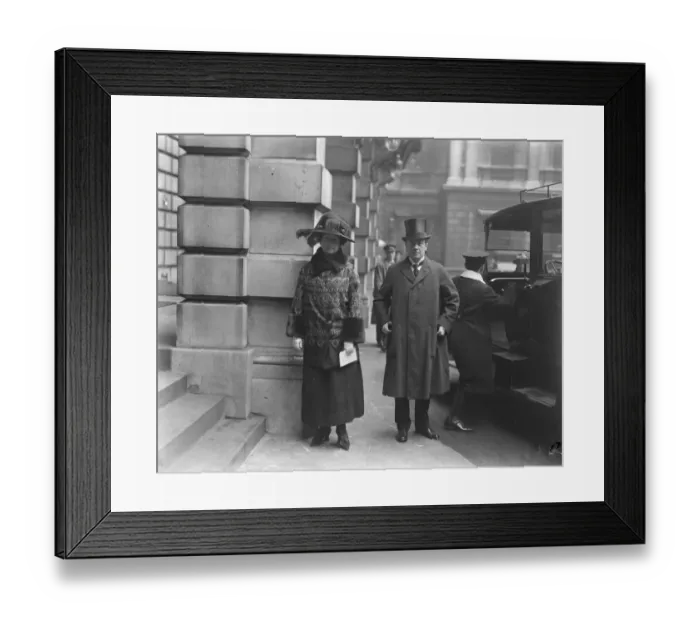 Framed Print : Private view day at the Royal Academy. Mr and Mrs Stanley Baldwin. 2 May 1924 Framed Print : Private view day at the Royal Academy. Mr and Mrs Stanley Baldwin. 2 May 1924