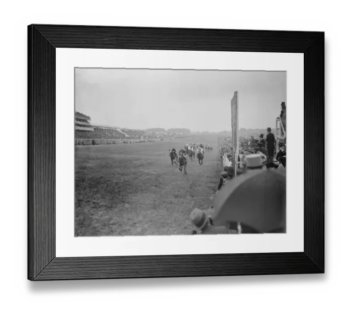 Framed Print : The finish of the race for the oaks 2 June 1921 Framed Print : The finish of the race for the oaks 2 June 1921