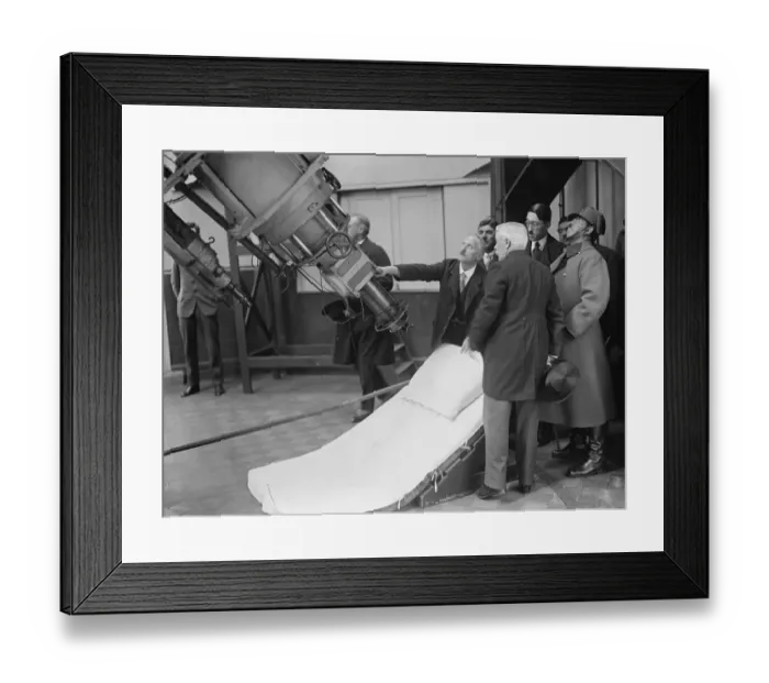 Framed Print : King Amanullah at Greenwich observatory. 12 March 1928 Framed Print : King Amanullah at Greenwich observatory. 12 March 1928
