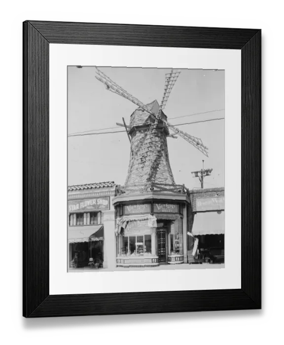 Framed Print : In a city of Nightmare houses. A new picture from Los Angeles showing a Van de Framed Print : In a city of Nightmare houses. A new picture from Los Angeles showing a Van de