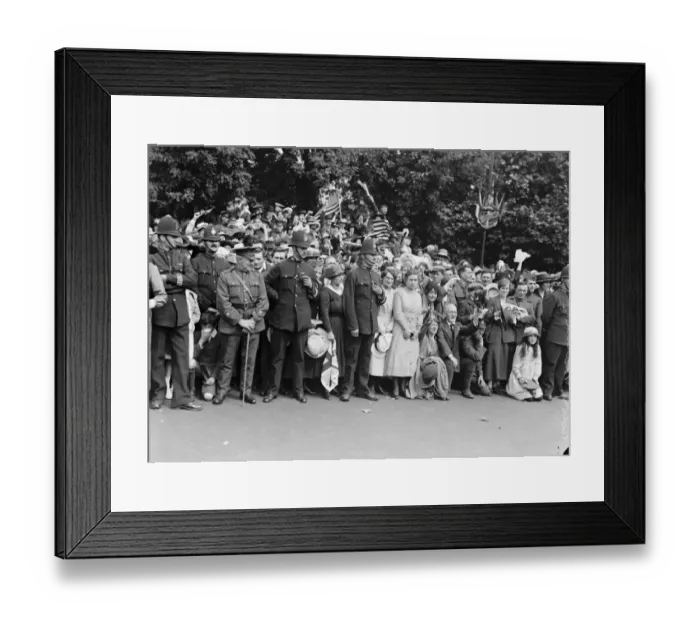 Framed Print : The Great Victory March. Some of the spectators. 19 July 1919 Framed Print : The Great Victory March. Some of the spectators. 19 July 1919