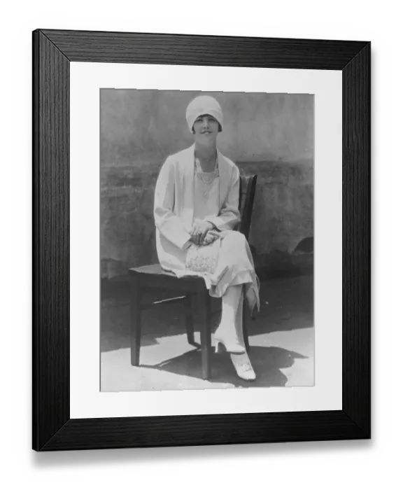 Framed Print : Formerly Jack Dempseys step mother. The latest photograph of Mrs Dempsey, who Framed Print : Formerly Jack Dempseys step mother. The latest photograph of Mrs Dempsey, who