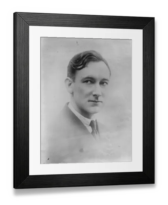 Framed Print : Milton Hayes - light comedian, appearing at the Royal Music Hall Performance Framed Print : Milton Hayes - light comedian, appearing at the Royal Music Hall Performance