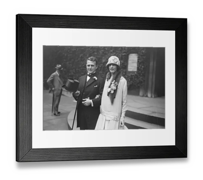 Framed Print : Us Attorney weds in London The wedding took place on Tuesday at St Pauls Church Framed Print : Us Attorney weds in London The wedding took place on Tuesday at St Pauls Church
