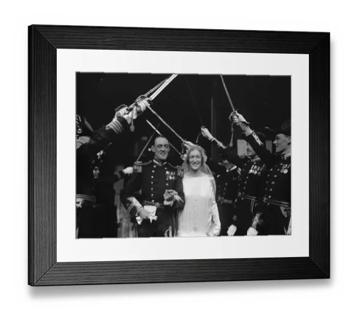 Framed Print : Naval wedding. The marriage took place at St Paul s, Knightsbridge, of Lt S Framed Print : Naval wedding. The marriage took place at St Paul s, Knightsbridge, of Lt S