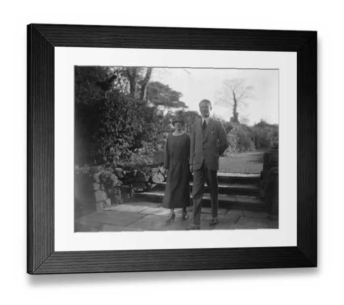 Framed Print : Lord Carnegie and his bride ( Princess Maud ) spend part of their honeymoon at Hull place Framed Print : Lord Carnegie and his bride ( Princess Maud ) spend part of their honeymoon at Hull place