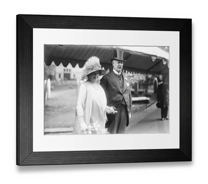 Framed Print : Former Lord Mayor of London weds T Vansittart Bowater, Bart, M P and Mrs A Coysgarne Sim