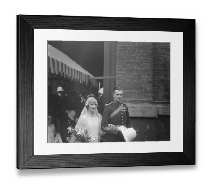 Framed Print : A Zeebrugge hero weds. Major R A Brooks, DSO, was married to Miss V Laing at St Paul s Framed Print : A Zeebrugge hero weds. Major R A Brooks, DSO, was married to Miss V Laing at St Paul s