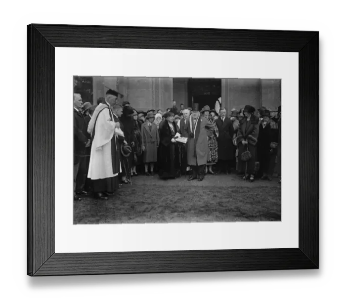 Framed Print : Earl and Countess of Coventry celebrate their diamond wedding by attending village Framed Print : Earl and Countess of Coventry celebrate their diamond wedding by attending village