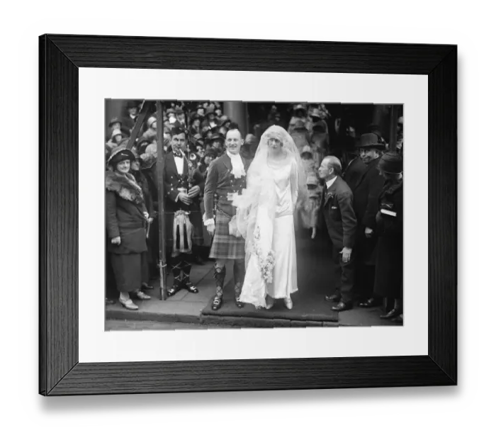 Framed Print : Notable wedding at the CHurch of Scotland. The marriage took place at St Columba s